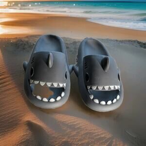 Shark Slides Men Size 11.5 EU 44-45 Dark Grey